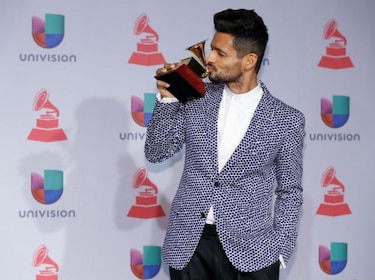 Grammy Latino reparten su amor entre Draco Rosa, Carlos Vives y Marc Anthony