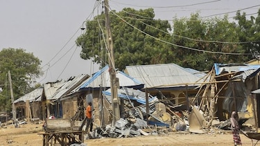 Niña mata a 5 personas en Nigeria al estallar carga explosiva que llevaba encima