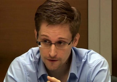 Berlín investiga acusaciones de espionaje industrial de Snowden contra EU