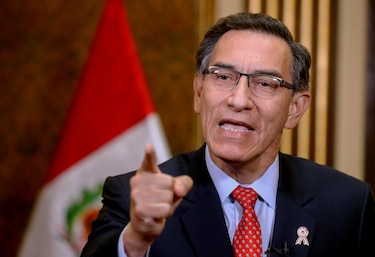 Congreso de Perú someterá al presidente Martín Vizcarra a juicio de destitución