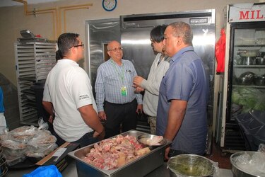 Sancionarán a restaurante de Condado del Rey por ofrecer carne de chivo
