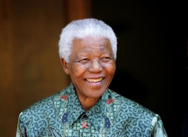Nelson Mandela: El mundo lo honra, mientras preparan funerales