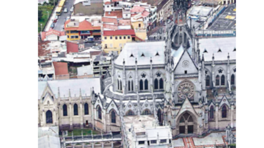Ecuador libera $1,500 millones en subsidios