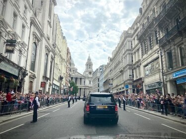 Estrellas del pop celebran el jubileo de la reina Isabel II con un gran concierto en Londres