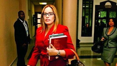 Rechazan fianza a exjefa de Migración