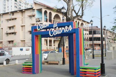 No es la primera vez que Alex Lee destina dinero municipal para su ‘Colón de Colores’