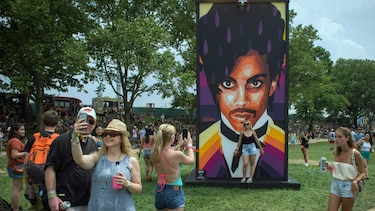 Ponen a la venta varios vinilos del rarísimo 'Black Album' de Prince