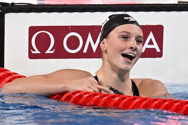 La canadiense Summer McIntosh bate su segundo récord mundial en tres días