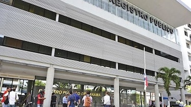 Italia investiga sociedades de Valter Lavítola en Panamá