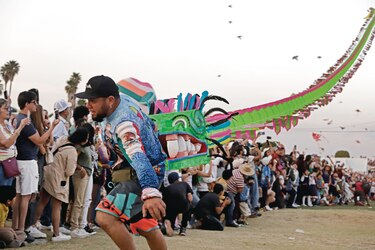 Quetzalcóatl defenderá los colores aztecas