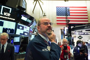 Wall Street termina en alza a pesar de datos negativos de empleo privado