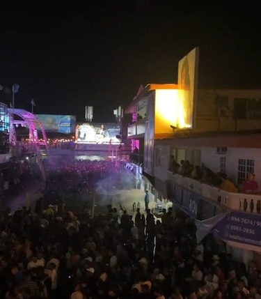 Pirotecnia y pullas en el topón de reinas en Las Tablas