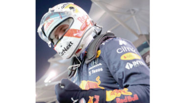Verstappen consigue la ‘pole’ y acaricia el título en la Fórmula Uno; Hamilton acecha