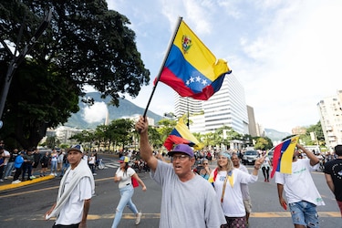 La OEA exige a Maduro reconocer ‘derrota electoral y abrir el camino al retorno a la democracia en Venezuela’