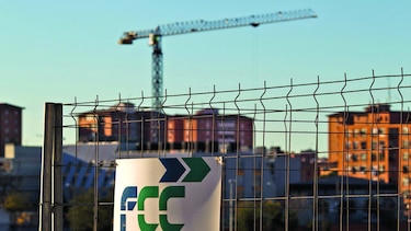 FCC negocia la venta del 49% de Aqualia
