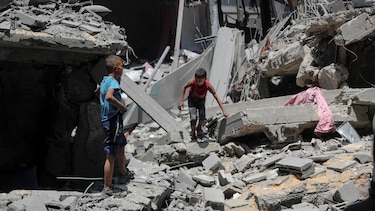 ‘¿A dónde vamos? ¿Nos lanzamos al mar?’: la desesperación de los gazatíes ante el plan de Israel de tomar el control de Ciudad de Gaza
