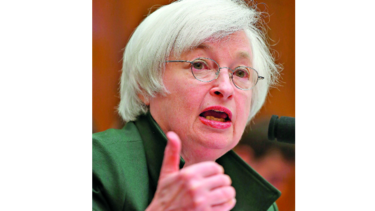 Janet Yellen defiende reglamentos financieros