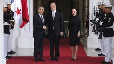 Varela pide respeto a Estados Unidos
