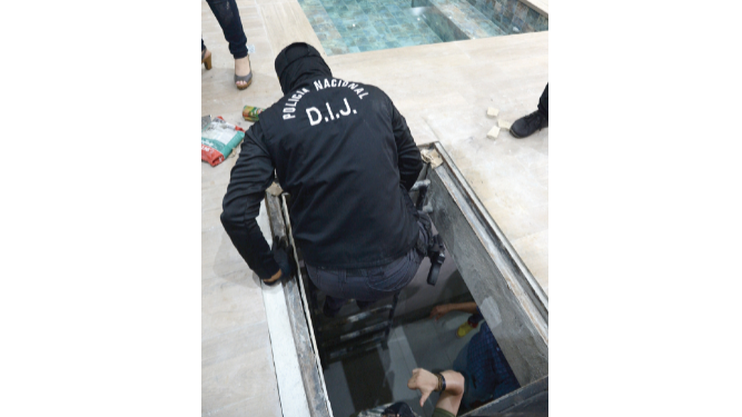 Casa incautada tenía caleto para ocultar droga y dinero