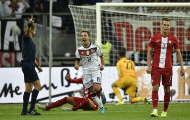 Alemania vence a Polonia con dos goles de Mario Goetze