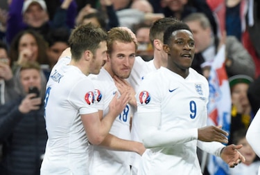 Inglaterra golea en casa a Lituania y sigue imparable
