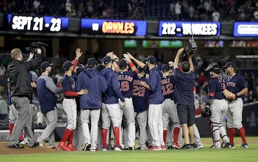 Medias Rojas vencen a Yankees y se coronan en el Este