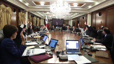 Gabinete autoriza la firma de contrato para la compra de 203 nuevos buses