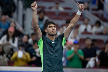 Alcaraz acaba con Musetti con un doble 6-2 y ya esta en cuartos de Pekín