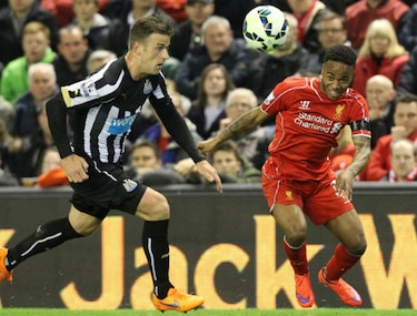 Liverpool vence a Newcastle y se acerca a la cuarta plaza