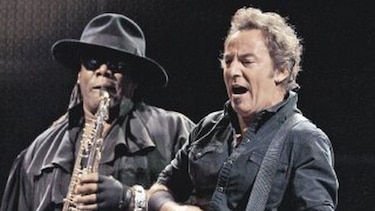 Bruce pierde a su sombra