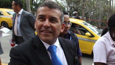 Abogado Sittón denuncia penalmente a dos empresas
