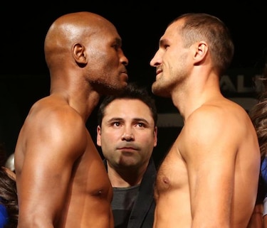 A sus 49 años, Hopkins desafía al tiempo y enfrenta a Kovalev