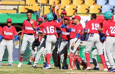 Panamá debuta apabullando a Venezuela en Panamericano Sub-14