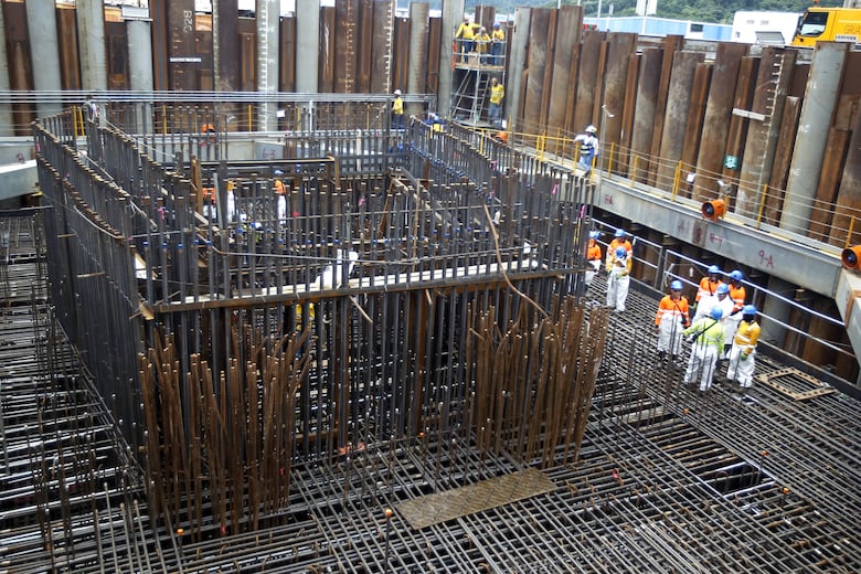 Comienza el vaciado de concreto en la imponente Torre Este del Cuarto Puente 