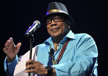 Quincy Jones demanda a patrimonio de Jackson