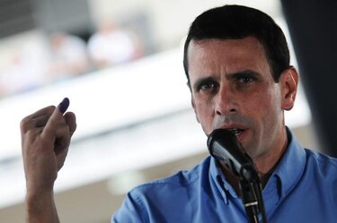 Líder opositor Capriles pide posponer legislativas en Venezuela por falta de ‘condiciones’