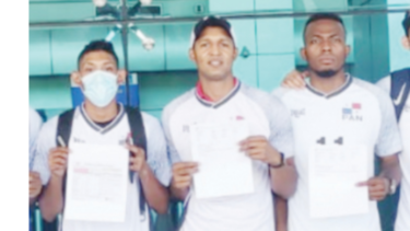Selección de Voleibol sufre desilusión en el aeropuerto   