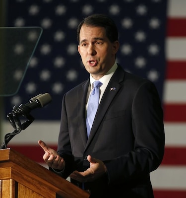 Scott Walker dice que hay que revisar idea de muro EU-Canadá