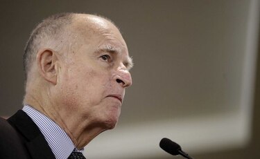 California pide a Obama prohibir explotaciones petroleras en su costa