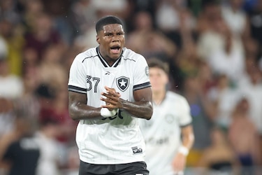 Kadir Barría, nuevamente en la lista para un partido clave del Botafogo