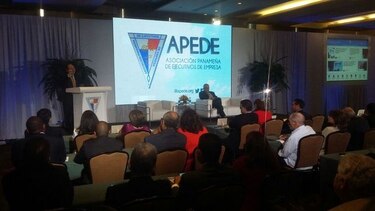 Apede debate reformas constitucionales y la libertad empresarial