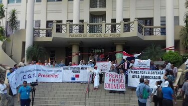 La sociedad civil reclama la renuncia de Ayú Prado a la presidencia de la Corte