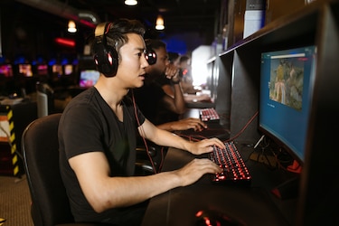 ¿Regular los ‘eSports’? 