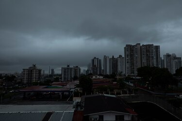 Sinaproc mantiene aviso de vigilancia por lluvias significativas y actividad eléctrica en todo el país