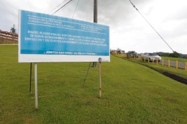Retraso en obras del Seguro Social; dos conflictos en uno