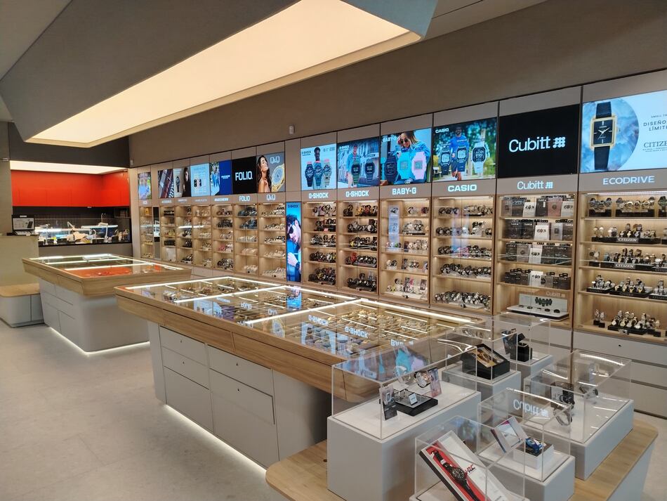 Relojín Multiplaza reabre sus puertas con un nuevo concepto de tienda: más moderno, intuitivo y lleno de estilo