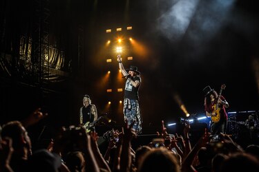 Festival de rock se mantiene en pie en México, en medio de suspensiones
