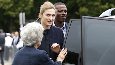 François Hollande y Julie Gayet coinciden por primera vez en un acto oficial