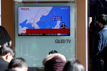 Corea del Norte lanza un misil balístico que sobrevuela el norte de Japón