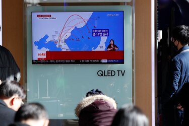 Corea del Norte lanza un misil balístico que sobrevuela el norte de Japón